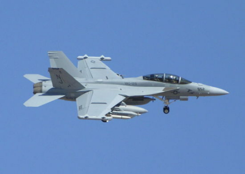 EA-18G��������ӑ�(zh��n)�C(j��)����(j��ng)���ݑ��Г����^F-22