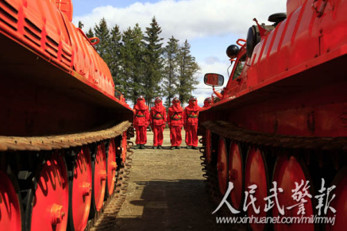 �ٱ��ڿ�ǰ�v�����M��������DƬ��Դ�������侯��