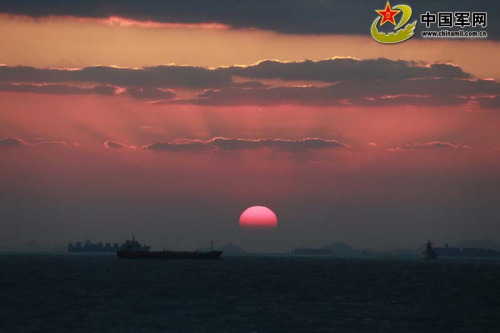 �D��10��18�գ�����܊Ş������������(x��)�������Ї�܊�W(w��ng)ӛ�ߏ��������ܔzӰ���