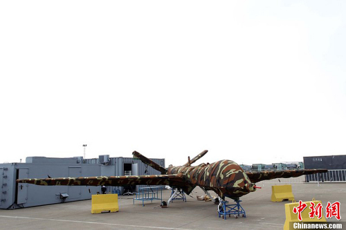 ����ǰ�Ɍ��麣��չ��չ��ģ�͵������o(w��)�˙C(j��)���ڽ��꺽չ���Ԍ�(sh��)�չ��11��8����ԓ�C(j��)�ѽ�(j��ng)�M�b�ꮅͣ����չƺ����ԓ��o(w��)�˙C(j��)���к����I(y��)���³ɶ��w�C(j��)�O(sh��)Ӌ(j��)�о���������ԓ�C(j��)�b��һ�_(t��i)100�R�������l(f��)��(d��ng)�C(j��)���߂�ȫ����ƽ݆ʽ�𽵺��w��������������w�����_(d��)1100�������m(x��)���r(sh��)�g��20��(g��)С�r(sh��)���ɔy�����N�ɲ졢��������/�y(c��)������ӌ�(du��)���O(sh��)�估С�Ϳյش���������Ɉ�(zh��)�бO(ji��n)ҕ���ɲ鼰��(du��)�ع����΄�(w��)���΄�(w��)��Ҳ�����ھS��(w��n)��������߅��Ѳ߉����犷� �z �DƬ��(l��i)Դ��CFPҕ�X(ju��)�Ї�(gu��) 