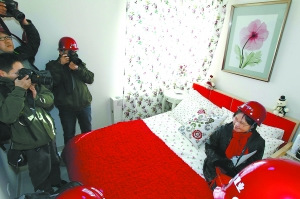 ����ӛ�������w�(y��n)�������ⷿ��ӛ�� ��ƽ �z