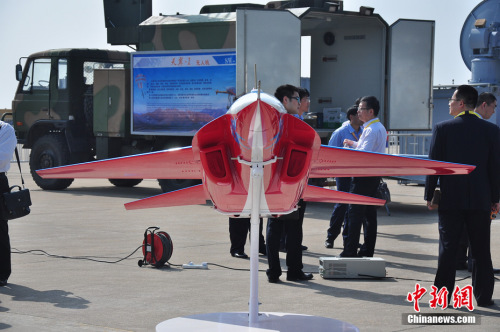 �к����I(y��)չ�����{(l��n)���o(w��)�˙C(j��)��ꐺ��塡�z 