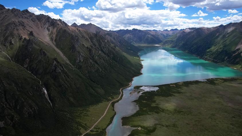 夏日嘉乃玉錯(cuò)美如畫(huà)