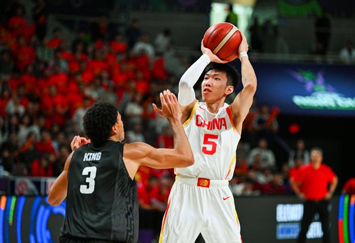 中國(guó)男籃時(shí)隔10年再進(jìn)亞洲杯決賽