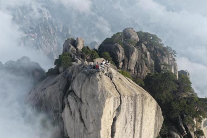 黃山天都峰恢復(fù)開(kāi)放