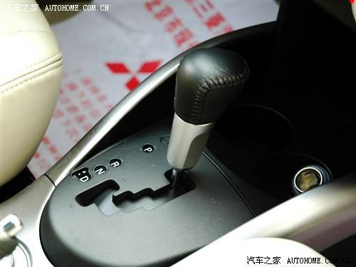 ��܇֮�� �M(j��n)������ outlander ex 2.4 �r�а�