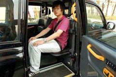 20�fԪ�ĳ���܇���Ϻ�Ӣ��TX4�׼Ҍ�(sh��)�� ��܇֮��