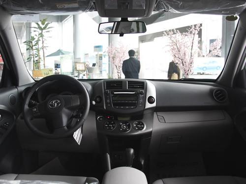 ����Ⱥ�����x����4���N��ǰ���SUV���]