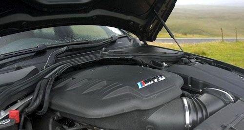 ��ݔ���ܵ����� ���RM3��(du��)�ȱ��YC63AMG ��܇(ch��)֮��