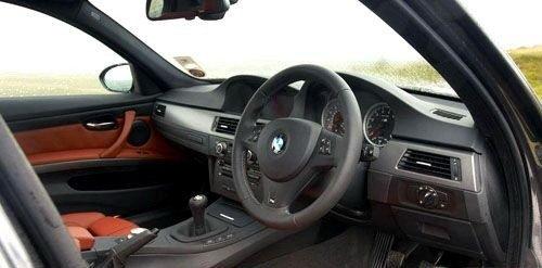 ��ݔ���ܵ����� ���RM3��(du��)�ȱ��YC63AMG ��܇֮��