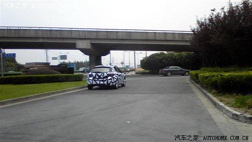 ����˹/��HRV�I(l��ng)� 5�����(n��i)1.6T܇��չ�� ��܇֮��