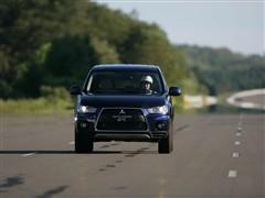 ��܇֮�� �M(j��n)������ outlander ex 3.0 ��Ӣ��