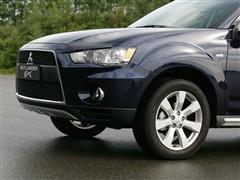 ��܇֮�� �M(j��n)������ outlander ex 3.0 ��Ӣ��