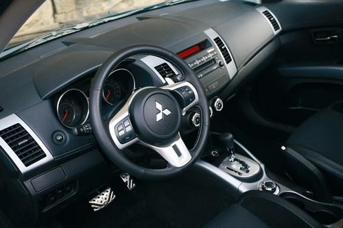 ���m(x��)���ء���(du��)��ԇ�{�����T�՚WƷ��SUV