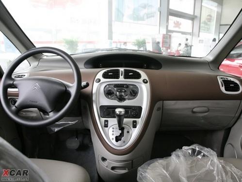 �_��������