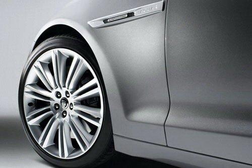 ����(zh��n)���A�O�� �ݱ�XJ3.0D�Q��(zh��n)���R730D ��܇֮��