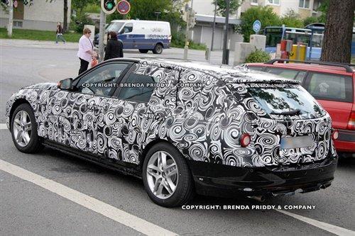 �A(y��)Ӌ(j��)2012�ꆖ�� ���R3ϵ���а��ع� ��܇֮��