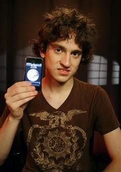 �����ƽ�iPhone�Q��һ�v��܇3��iPhone