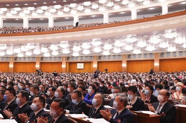 “兩高”報告點名腐敗分子：雖遠必懲，法網(wǎng)就是天網(wǎng)