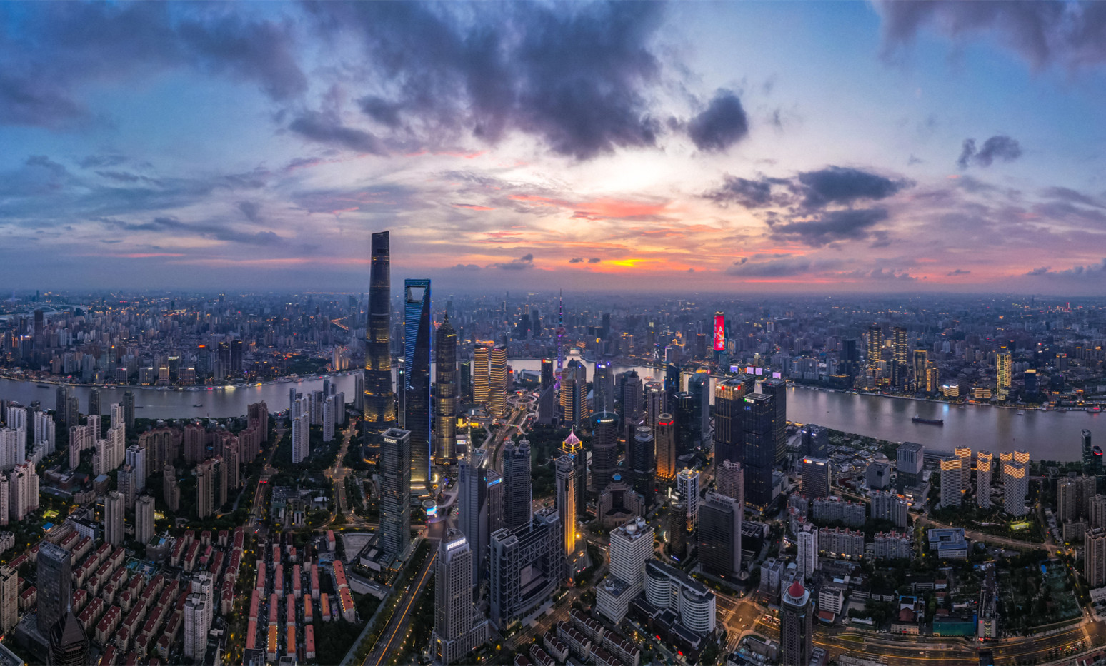 中國發(fā)展新藍圖，為何空前強調(diào)高質(zhì)量發(fā)展？