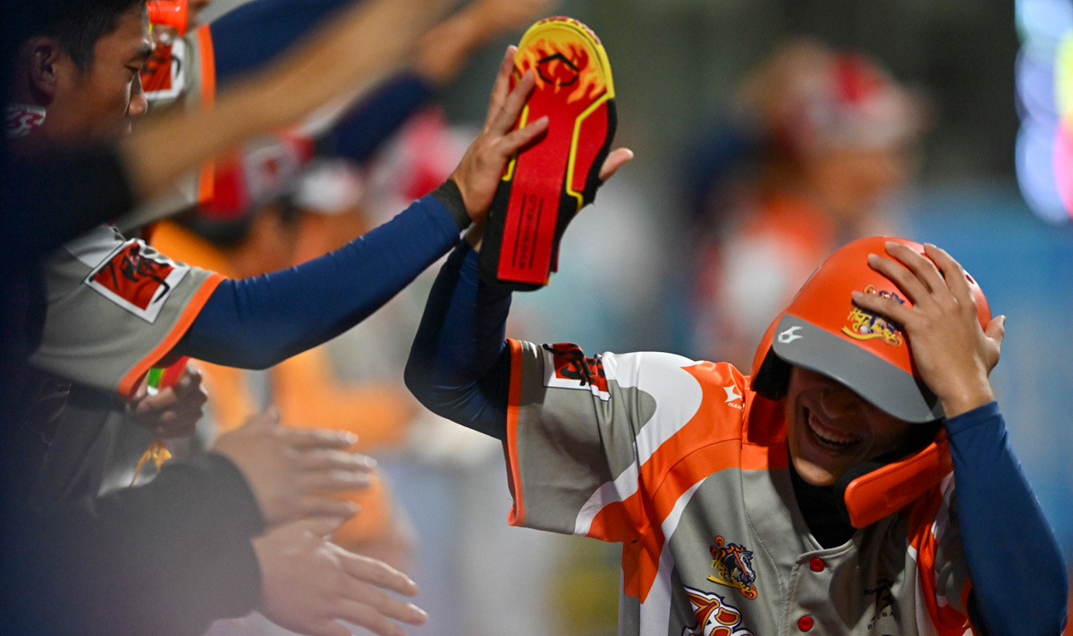 全運(yùn)會棒球項目1-2名決賽：江蘇11比2戰(zhàn)勝廣東成功衛(wèi)冕