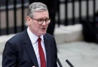 英國首相斯塔默拒絕因曼德爾森相關(guān)事件辭職