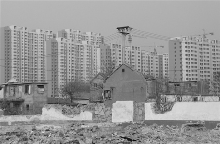 城鎮(zhèn)化成地方兩會(huì)熱議話(huà)題農(nóng)民住樓更需融入城市