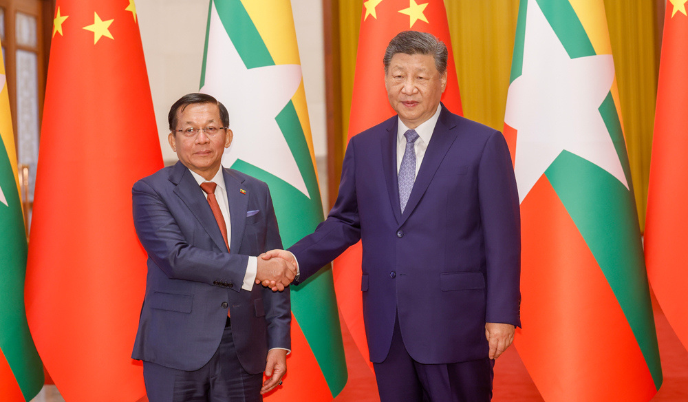 習(xí)近平同緬甸總統(tǒng)敏昂萊舉行會(huì)談