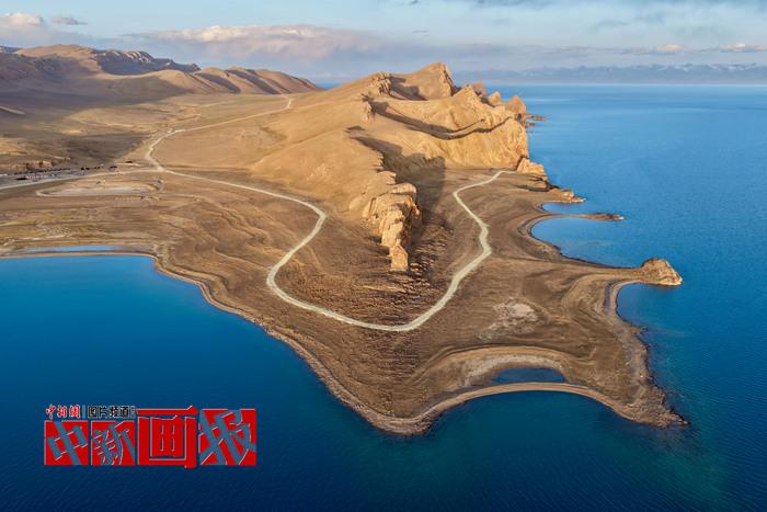 花木為筆，山湖成畫 西藏的每一幀都是神仙壁紙