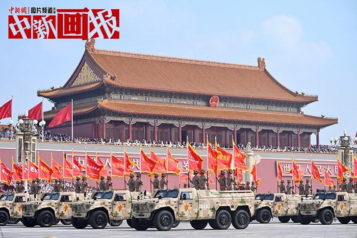 定格九三閱兵瞬間 每一幀都讓人熱血沸騰